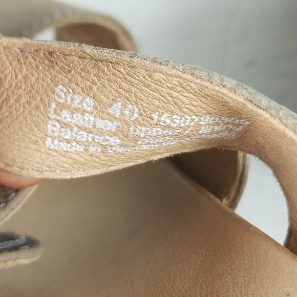 Dansko Women's Allyson EU40 US9-9,5 Taupe Textured Nubuck Leather Slide Sandals - Picture 12 of 16